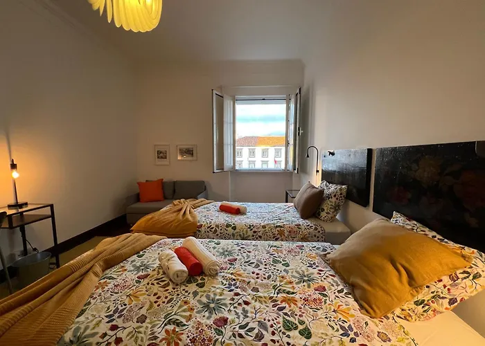 Portas Residence, Quartos & - Center * 蓬塔德尔加达