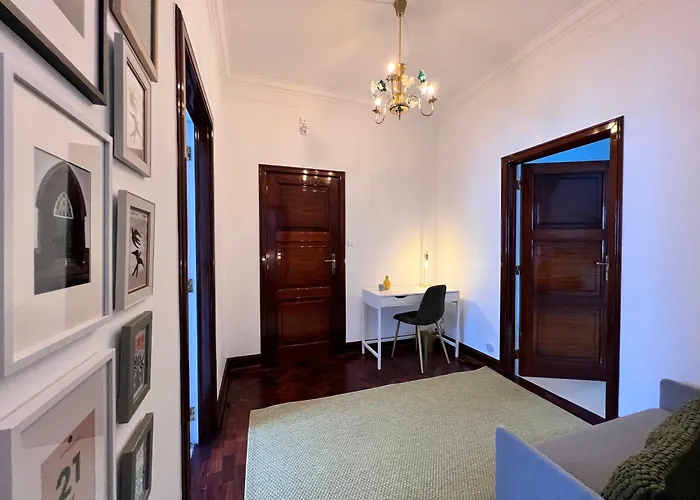 Portas Residence, Quartos & - Center * 蓬塔德尔加达