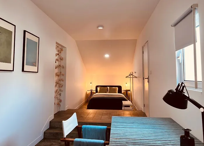 招待所 Portas Residence, Quartos & - Center 蓬塔德尔加达